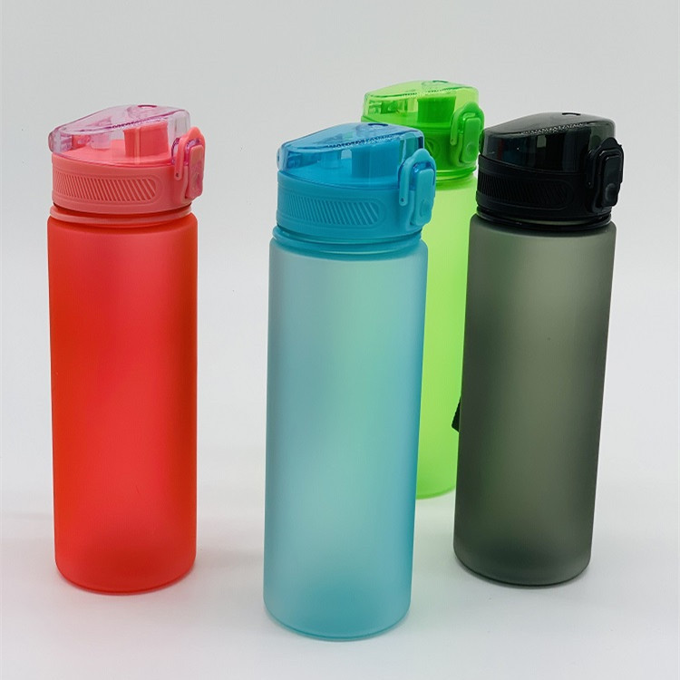 をパーソナライズ水ボトルポータブルアウトドアスポーツ安全プラ - Sports Equipment And Names のレビューと価格
