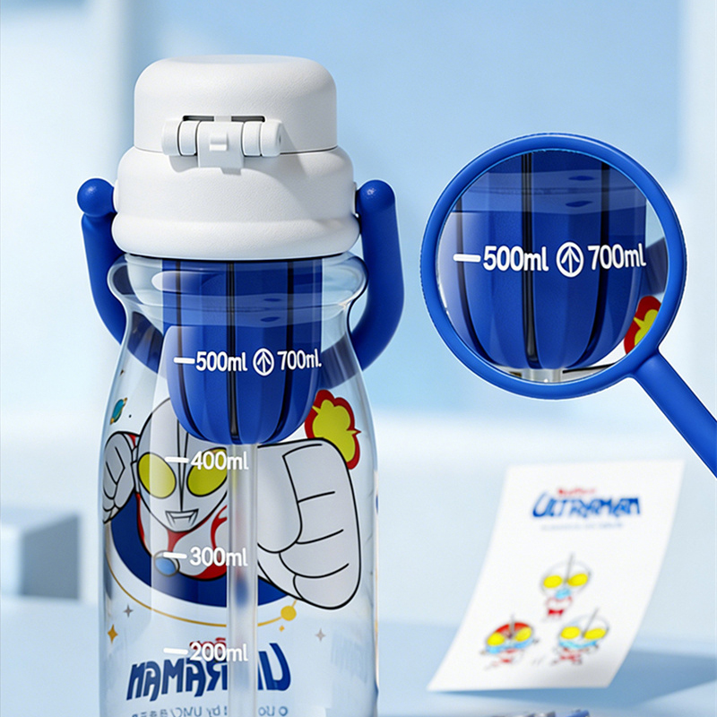 X&W ウルトラマン用 700ML スポーツボトル 漏れ防止 - Xin Sports Equipment のレビューと価格